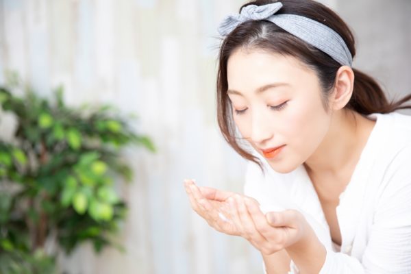 ママ コスメ クレンジング バーム 毛穴 くすみ 効果 なし 公式 サイト 口コミ 嘘